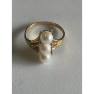 Vintage 18k Yellow Gold Three Pearl Cluster Ring Size 5.5 2g Cocktail Ring